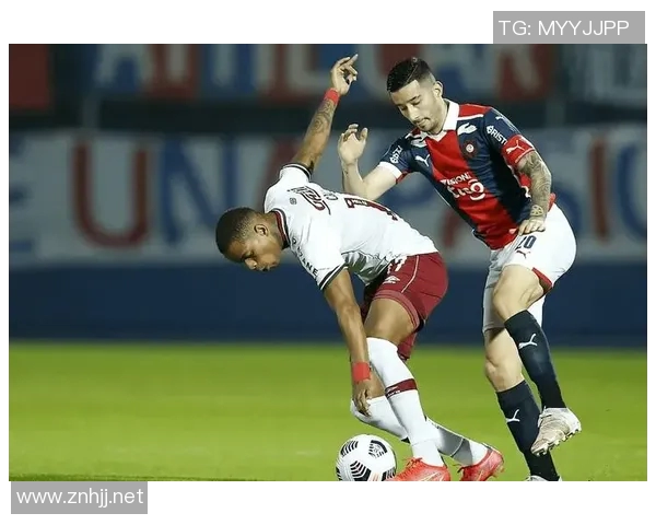 南美杯波特诺山丘队主场狂胜小组领跑